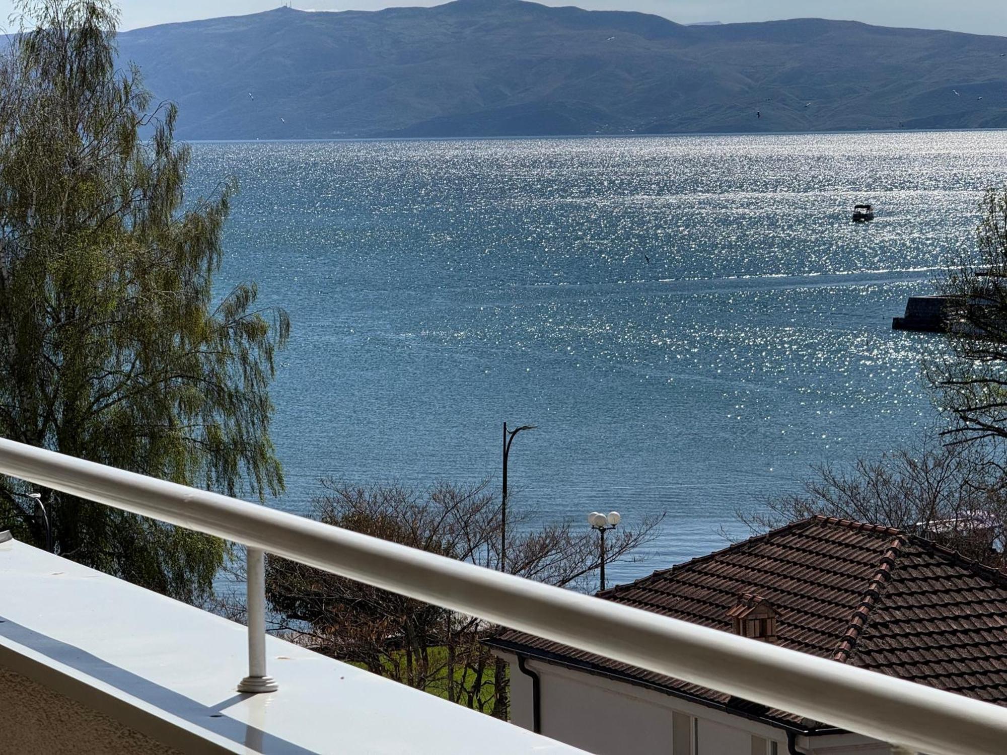 Exclusive Apartments With Lake View 오흐리드 외부 사진